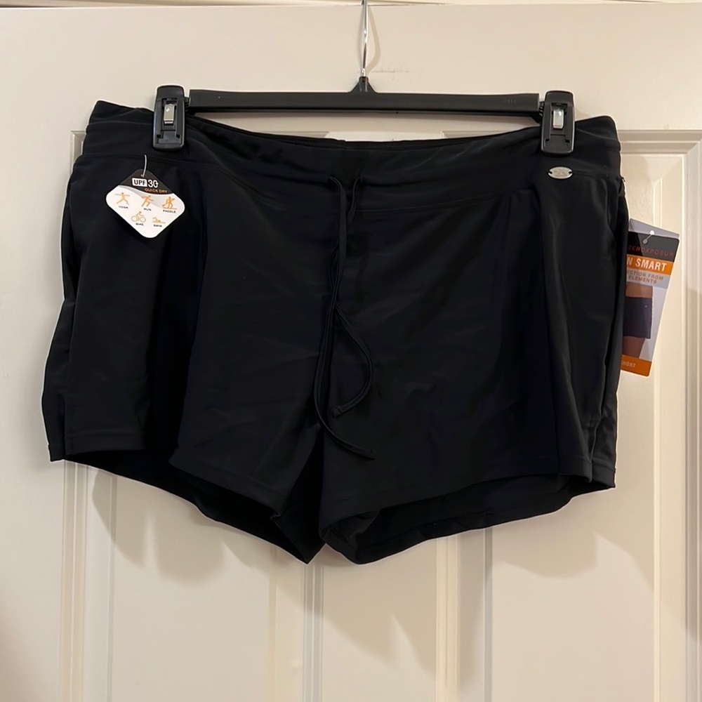 Zeroxposur ladies shorts